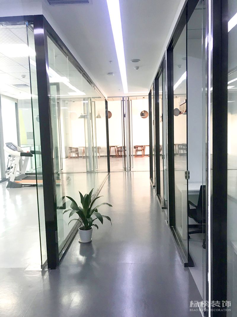 过道实拍-好色直播下载装饰