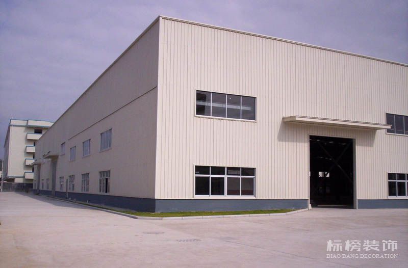 深圳龙岗厂房装修几钱一平方？