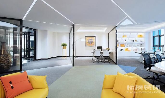 龙华小型好色先生TVAPP装修要注意什么？